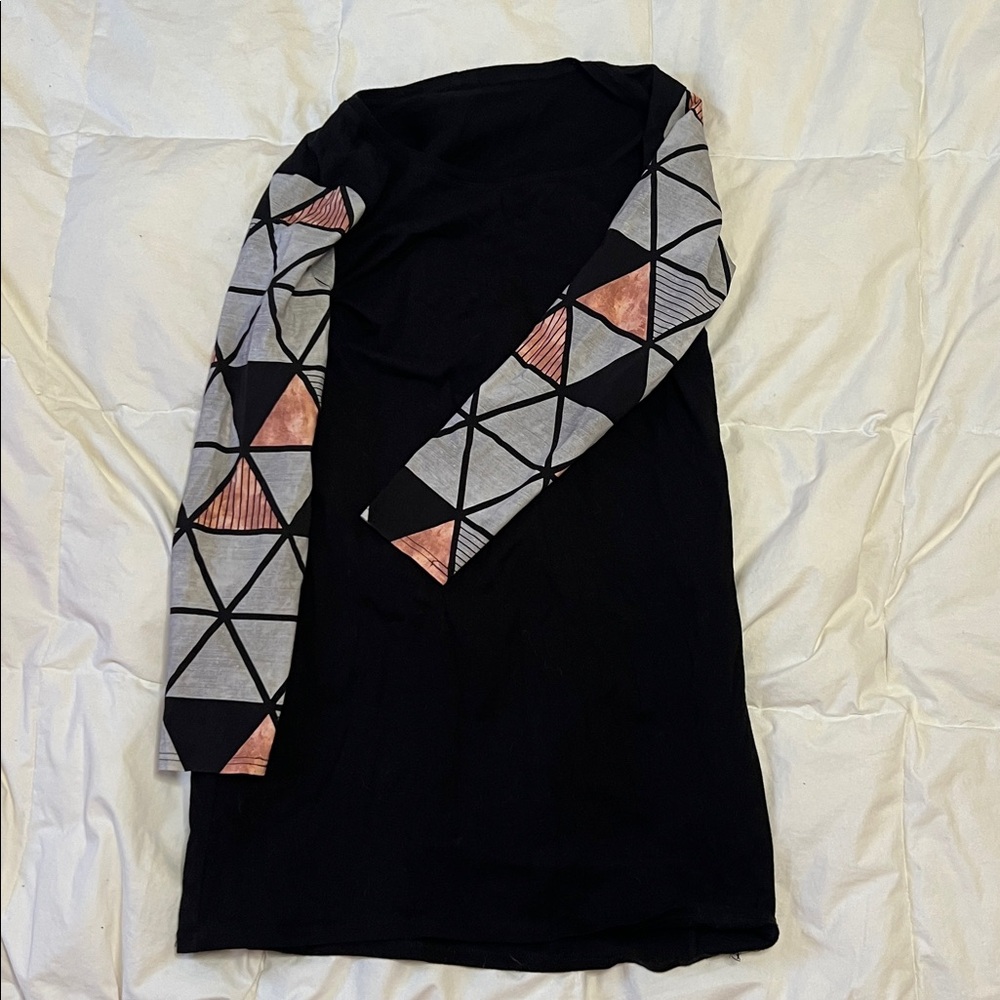 Geometric Long Sleeve Black Tunic
